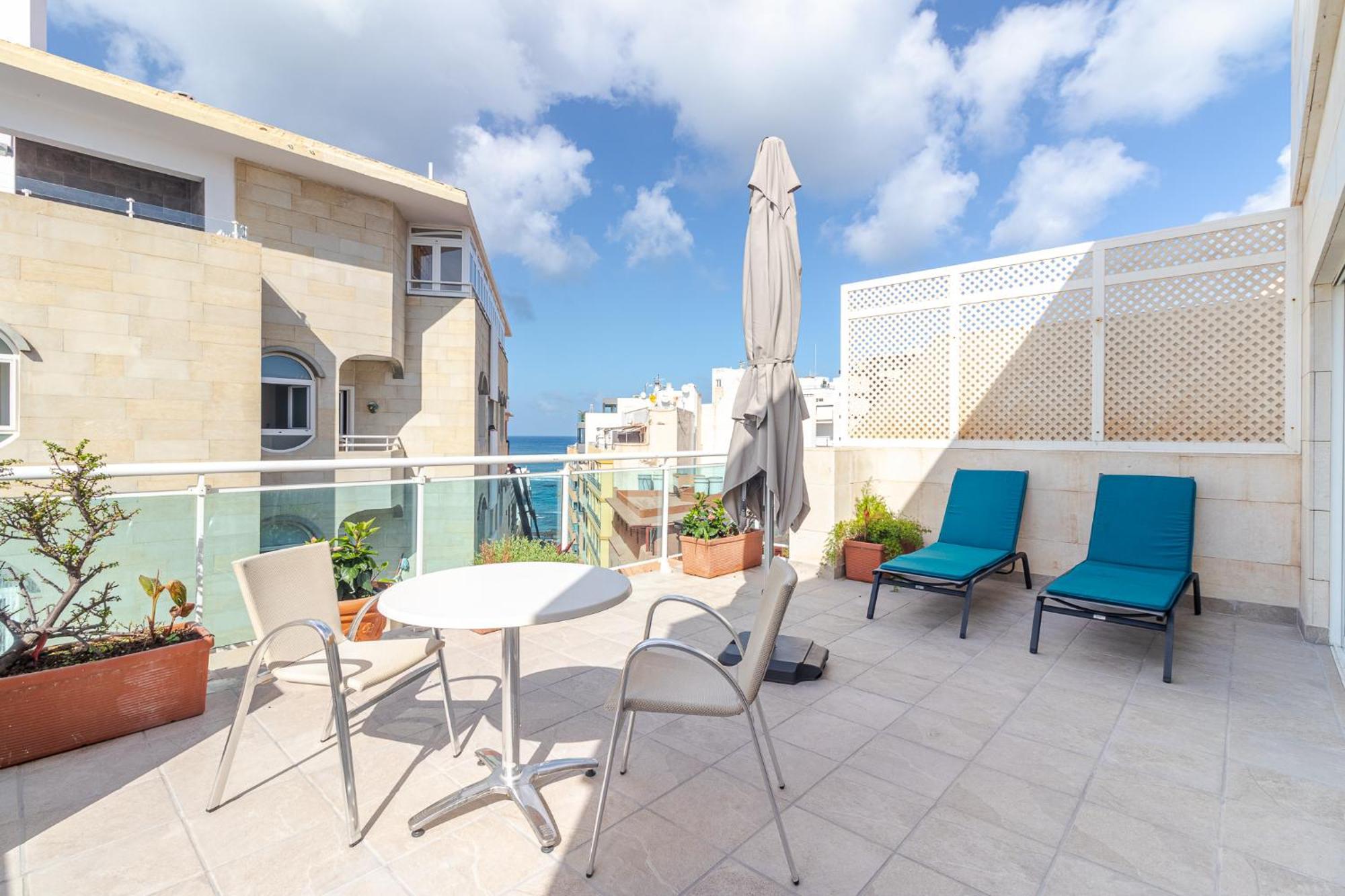 Espectacular Atico Con Terraza A 50 Mt Playa Canteras Las Palmas de Gran Canaria Exterior photo